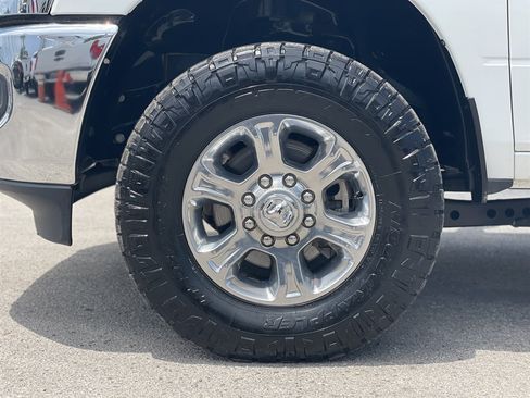 Used 2023 RAM 2500 Big Horn w/ Cold Weather Group AWD/4WD image 40