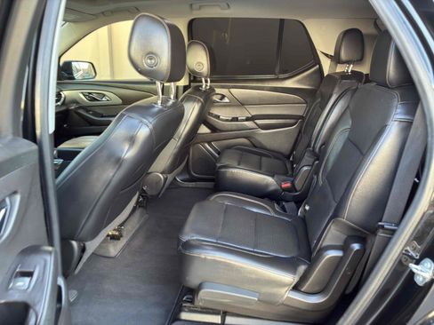 Used 2019 Chevrolet Traverse Premier w/ Redline Edition FWD image 54