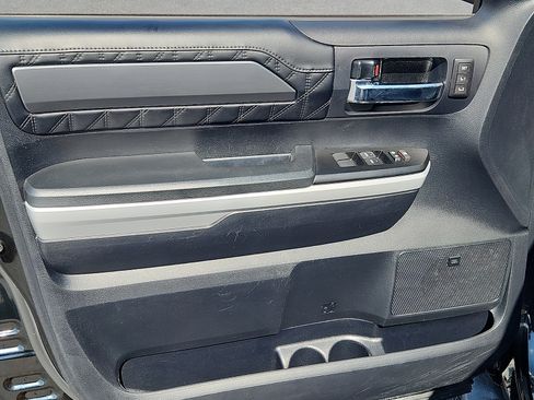 Used 2018 Toyota Tundra Platinum AWD/4WD image 13