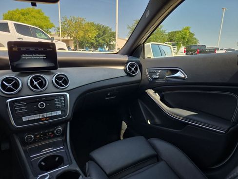 Used 2018 Mercedes-Benz GLA 250 image 5