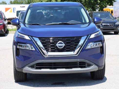Used 2022 Nissan Rogue SV AWD/4WD image 5