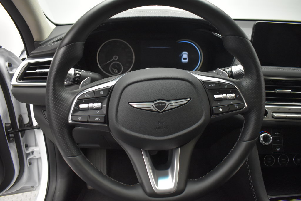 Used 2025 Genesis G70 2.5T AWD/4WD image 18