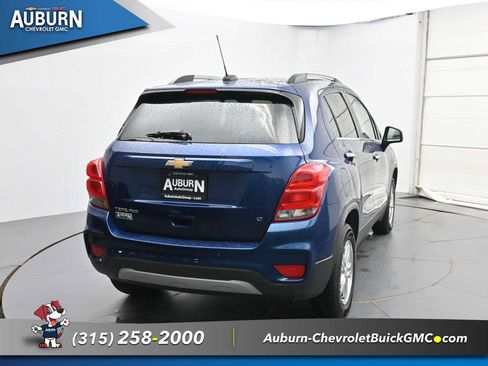 Used 2019 Chevrolet Trax LT w/ LT Convenience Package AWD/4WD image 4