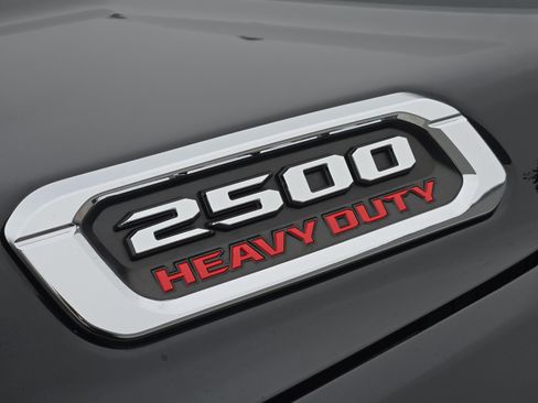 Used 2023 RAM 2500 Laramie AWD/4WD image 13