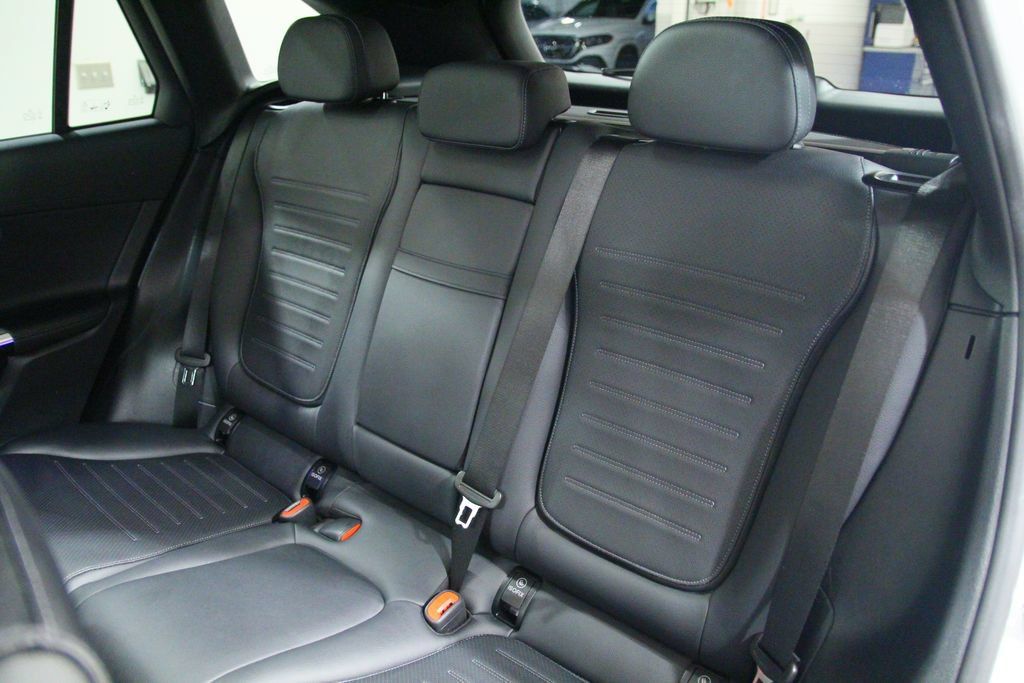 Certified 2025 Mercedes-Benz GLC 350e 4MATIC image 30