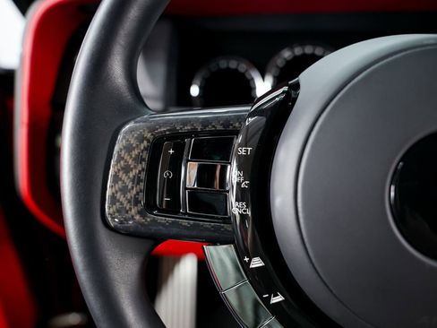 Used 2022 Rolls-Royce Cullinan Black Badge w/ Dark Exterior Package image 32