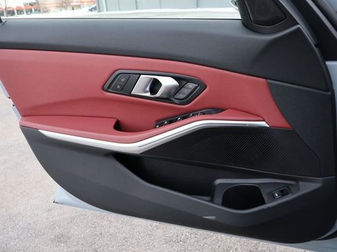 Used 2025 BMW 330i xDrive Sedan image 37