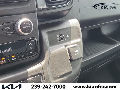 Used 2025 RAM ProMaster 2500 w/ Convenience Group FWD image 27