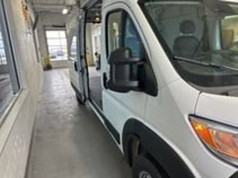 Used 2024 RAM ProMaster 2500 FWD image 30