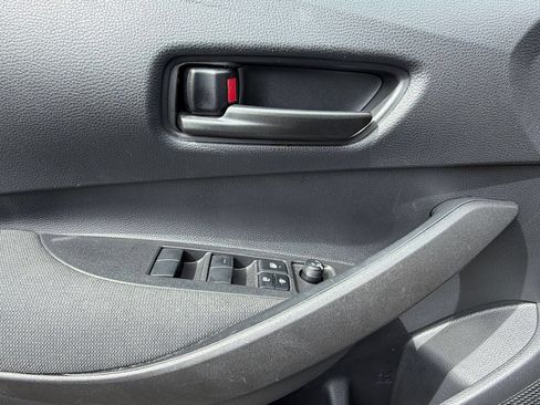 Used 2025 Toyota Corolla LE FWD image 18