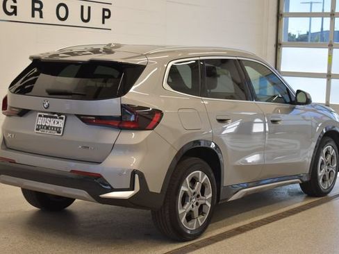 Used 2025 BMW X1 xDrive28i w/ Convenience Package AWD/4WD image 4