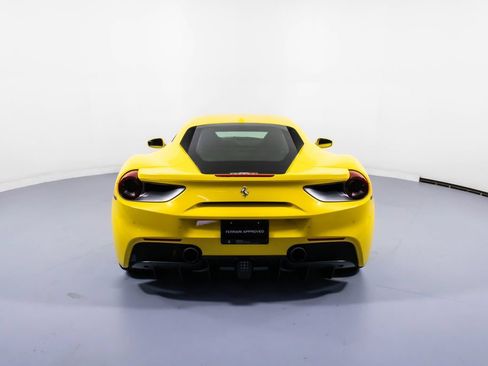 Certified 2019 Ferrari 488 GTB RWD image 7