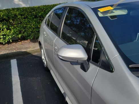 Used 2023 Toyota Corolla XLE FWD image 8