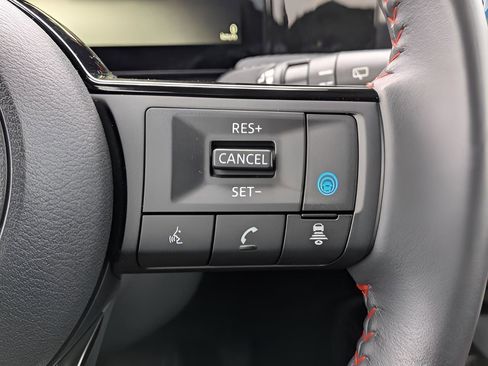Certified 2025 Nissan Kicks SR AWD/4WD image 15