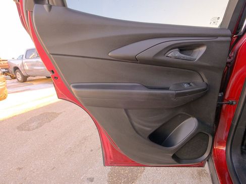 Used 2025 Chevrolet TrailBlazer LT image 29