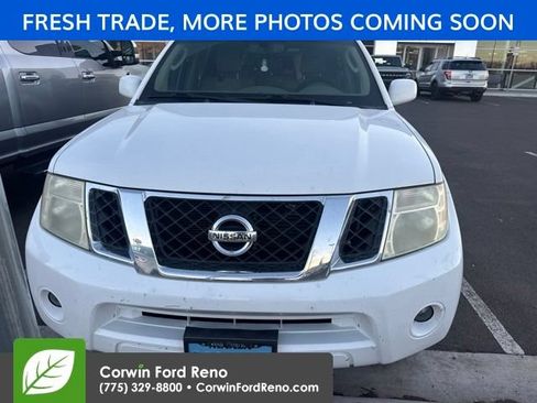 Used 2011 Nissan Pathfinder SV AWD/4WD image 2