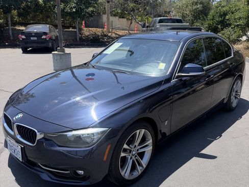 Used 2017 BMW 330e RWD image 1