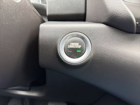 Used 2024 GMC Terrain SLT FWD image 13