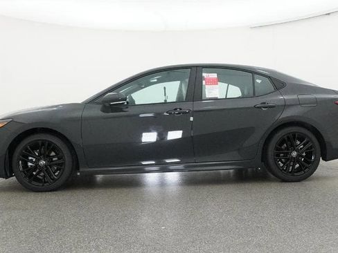 New 2026 Toyota Camry SE image 19