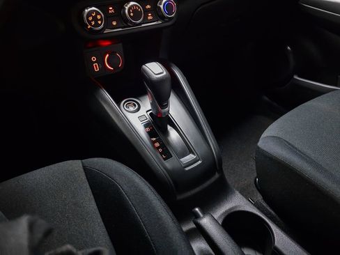 Used 2025 Nissan Kicks Play S image 30