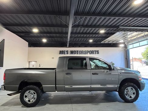 Used 2006 Dodge Ram 2500 Truck Laramie w/ Protection Group AWD/4WD image 4
