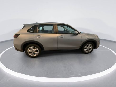 Used 2025 Honda HR-V LX image 8
