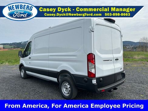 New 2026 Ford Transit 250 148 Medium Roof w/ Load Area Protection Package RWD image 7