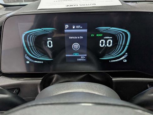 Certified 2023 Kia Niro SX Touring FWD image 26