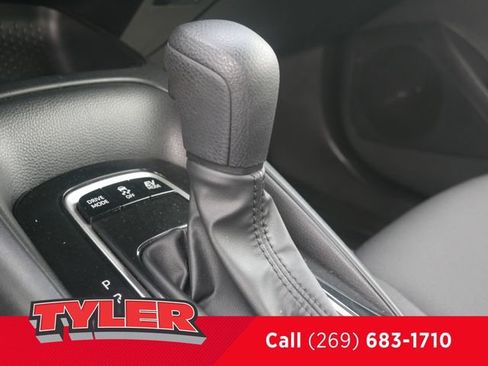 Used 2023 Toyota Corolla LE w/ LE Convenience Package FWD image 32