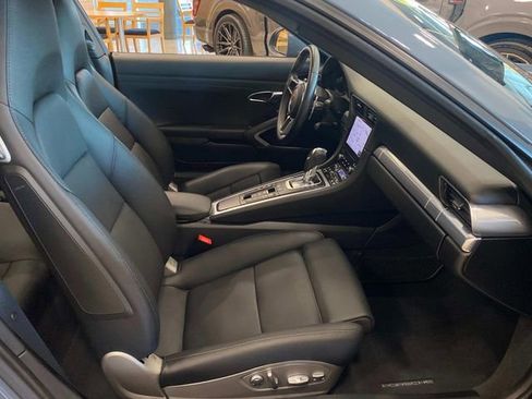 Used 2017 Porsche 911 Carrera image 33