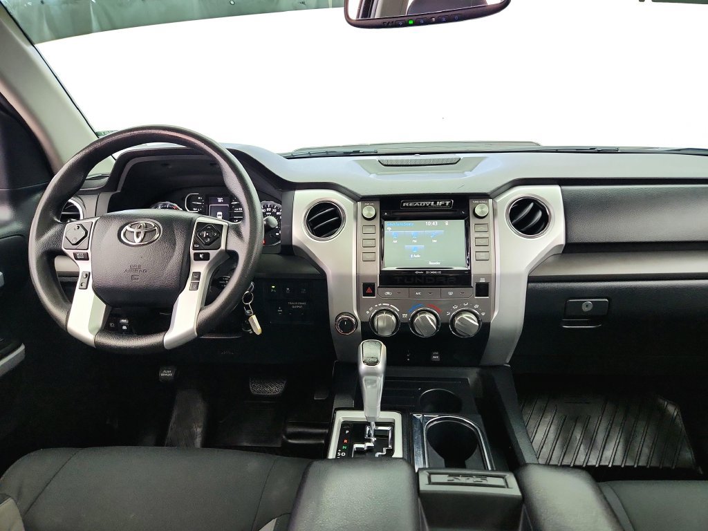 Used 2018 Toyota Tundra SR5 AWD/4WD image 22