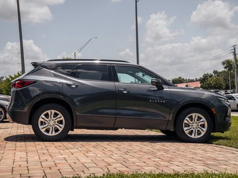 Used 2022 Chevrolet Blazer LT AWD/4WD image 6
