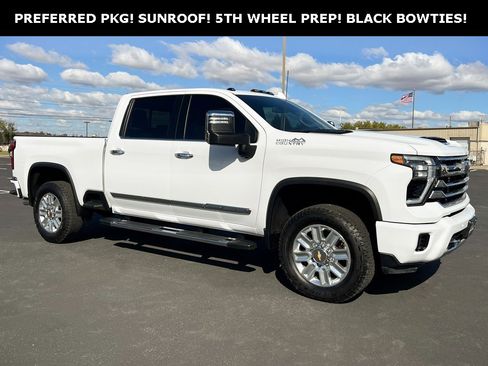 Used 2024 Chevrolet Silverado 2500 High Country image 1