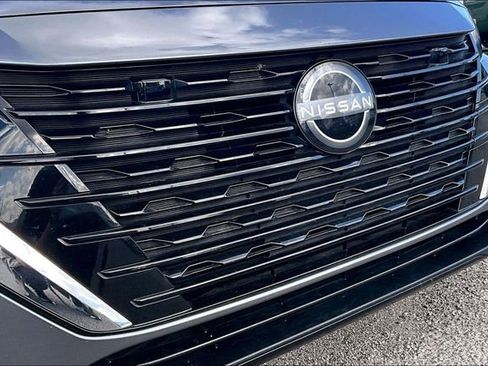 Certified 2024 Nissan Sentra SV image 28