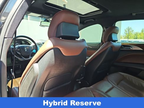 Used 2018 Lincoln MKZ Reserve w/ Technology Package FWD image 16