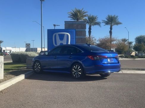 Certified 2022 Honda Civic EX image 6