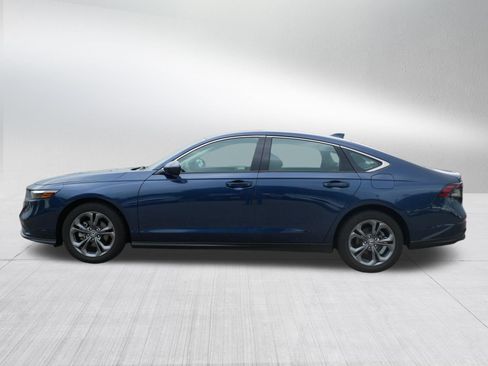 Certified 2023 Honda Accord EX image 4