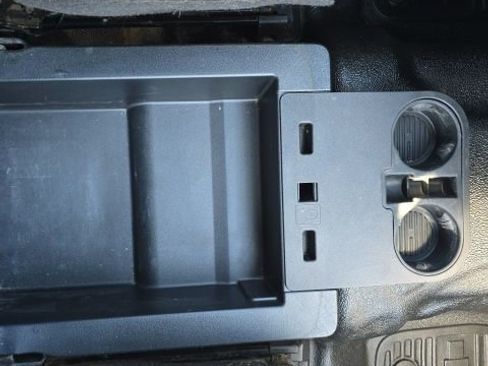 Used 2018 Ford F350 Lariat w/ Chrome Package image 18