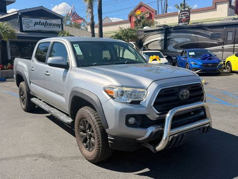 Used 2019 Toyota Tacoma SR5 RWD image 1