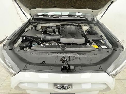 Used 2023 Toyota 4Runner SR5 Premium image 17