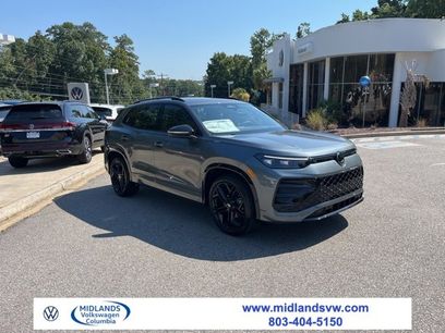 New 2025 Volkswagen Tiguan SE R-Line