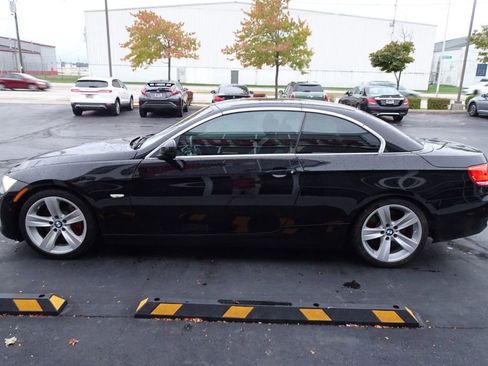 Used 2010 BMW 335i Convertible image 14