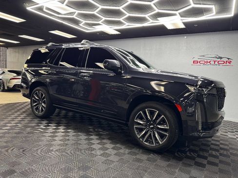 Used 2022 Cadillac Escalade Sport Platinum w/ Heavy-Duty Trailer Package image 1