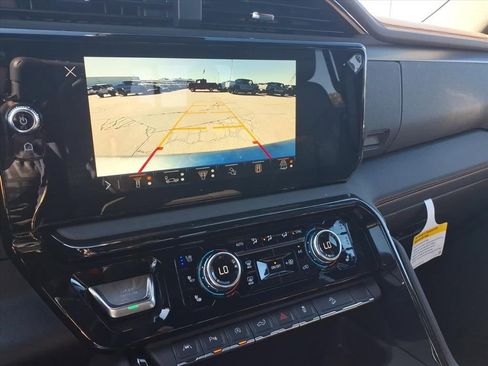 New 2026 GMC Sierra 1500 AT4 w/ AT4 Premium Package AWD/4WD image 23