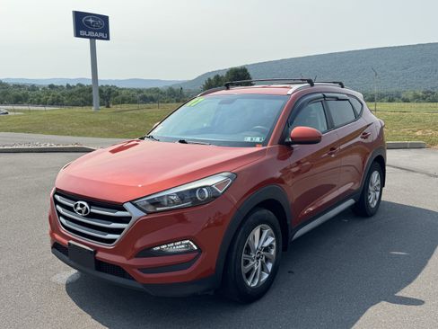 Used 2017 Hyundai Tucson SE w/ SE Popular Package 02 AWD/4WD image 8