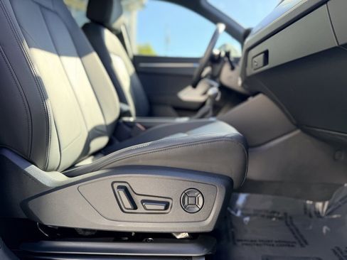 Certified 2024 Audi Q3 2.0T Premium Plus image 21