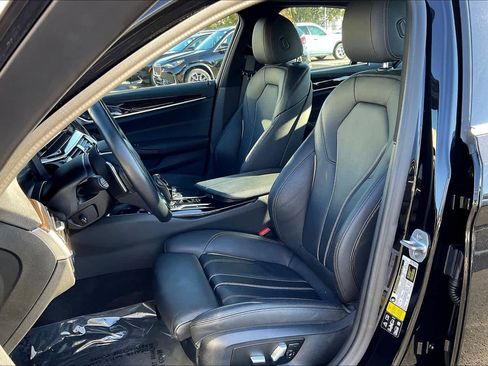 Used 2022 BMW 530i xDrive w/ Premium Package image 28