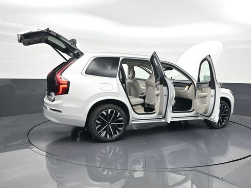 New 2026 Volvo XC90 T8 Ultra w/ Protection Package Premier AWD/4WD image 29