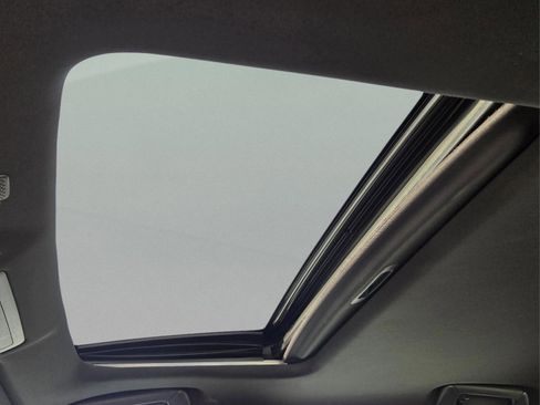 Certified 2025 Lexus IS 350 F Sport image 33