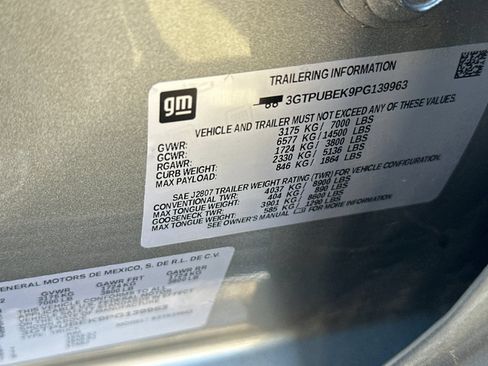 Used 2023 GMC Sierra 1500 SLE AWD/4WD image 27